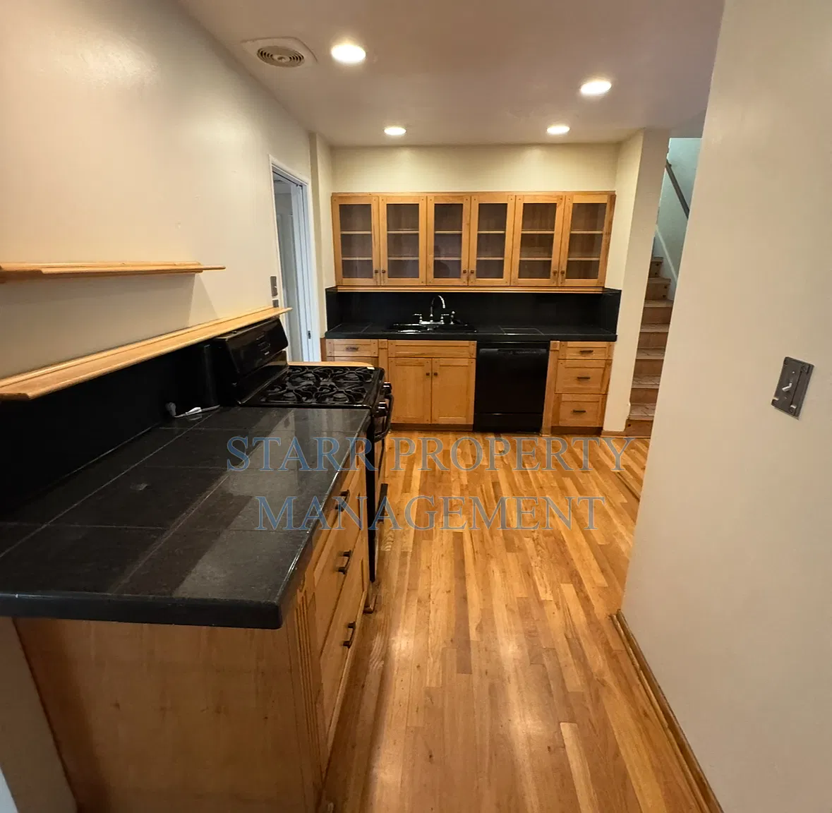 141 W McKenzie Ave — Photo 4