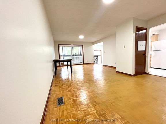 5th image of 44 Lady Churchill Ct