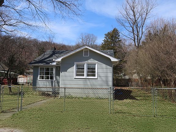 2nd image of 14 Brook Dr