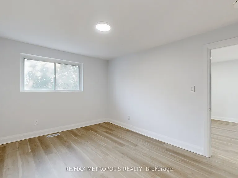 85 Primula Cres #UPPER — Photo 10