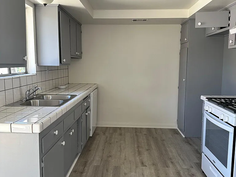 44805 Las Palmas Ave #C — Photo 2