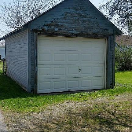 3rd image of 708 E Market St Lot 438