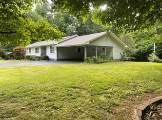 860 White Oak Dr, Jasper, GA 30143