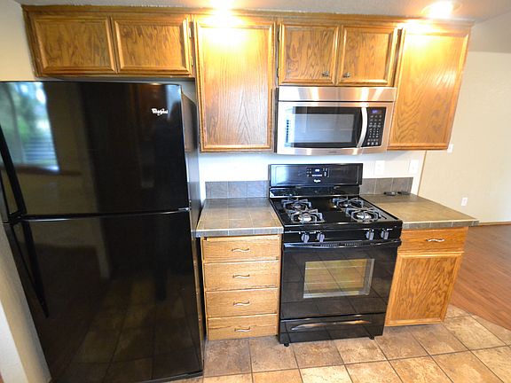 4th image of 18708 7th Avenue Ct E