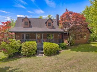 101 Pinnacle Falls Dr, Pickens, SC 29671