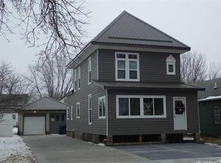 206 S Marshall St, Rock Rapids, IA 51246