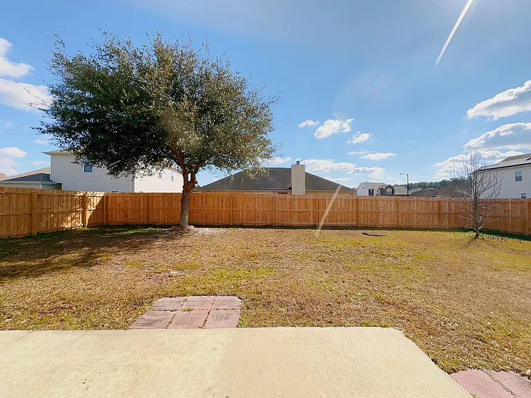 200 Standing Pine Cir — Photo 10
