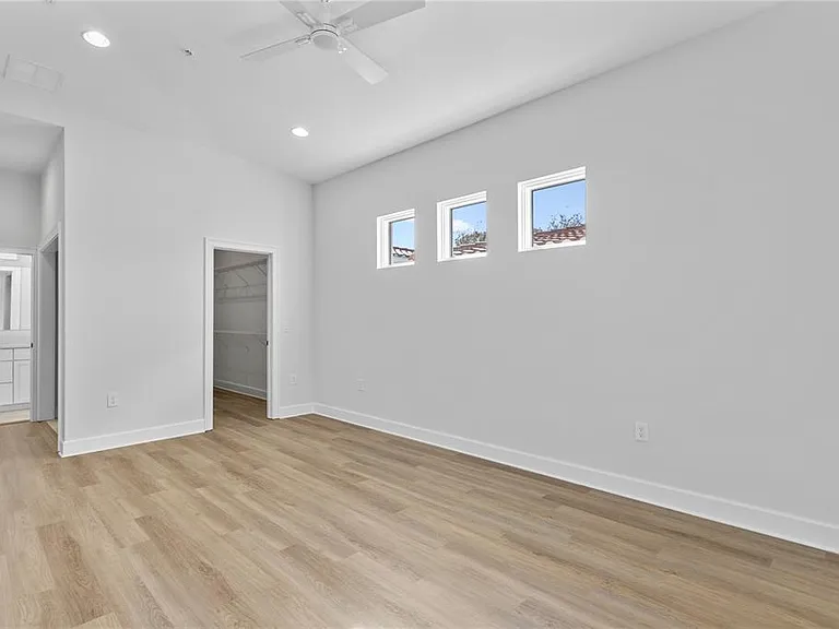 1903 W Bristol Ave #2 — Photo 15