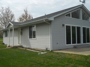 558 Lake Wildwood Dr, Varna, IL 61375