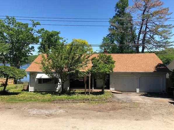 7 Cottage Cv, Hewitt, NJ 07421