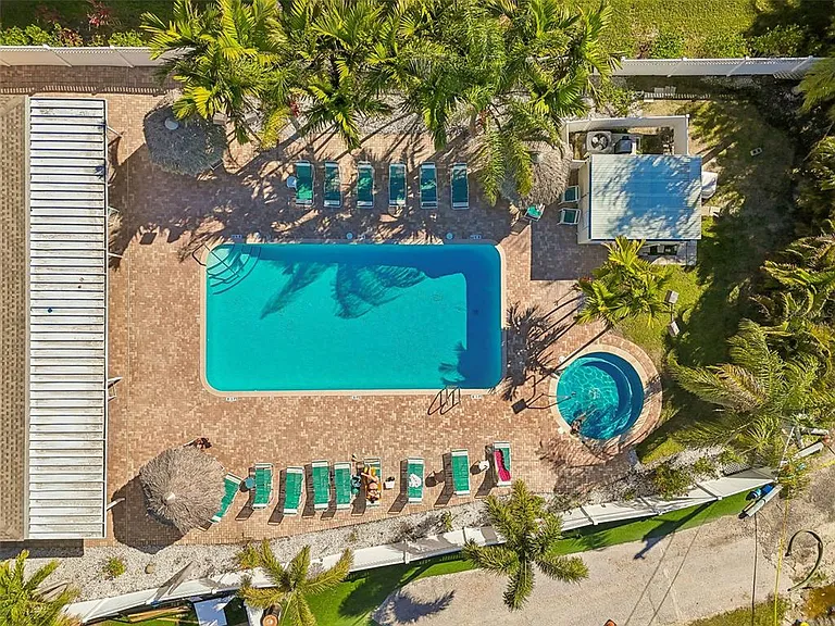 900 Cove Cay Dr #5F — Photo 53