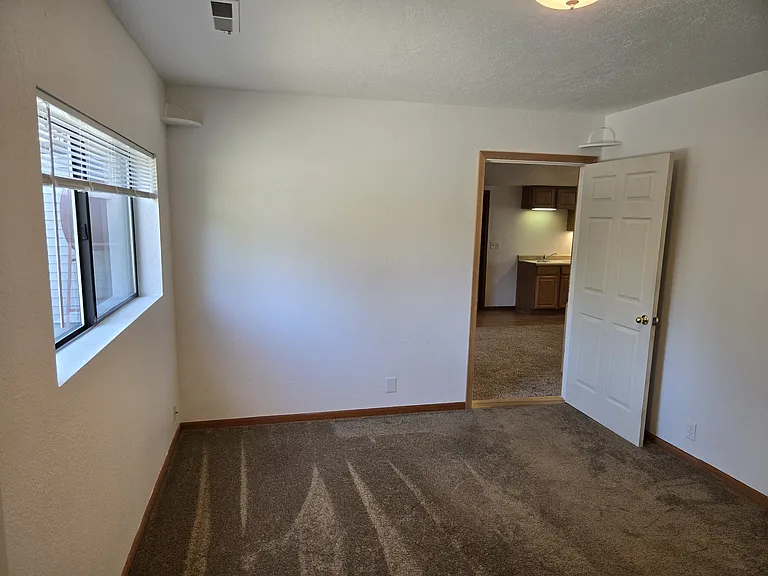 21388 Kristin Ct — Photo 7