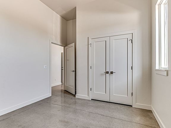 5th image of 1632 Spoke St #1C