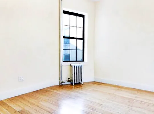 Rented by Nooklyn NYC LLC | media 12