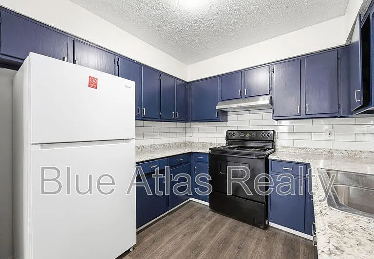 916 Hilltop Dr #A — Photo 6