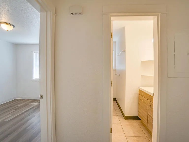 Trees Apartment Available Now — Photo 29