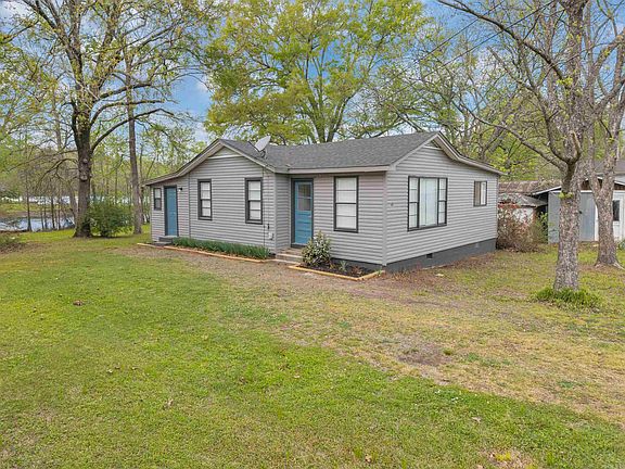 3rd image of 90 Mimosa Cir