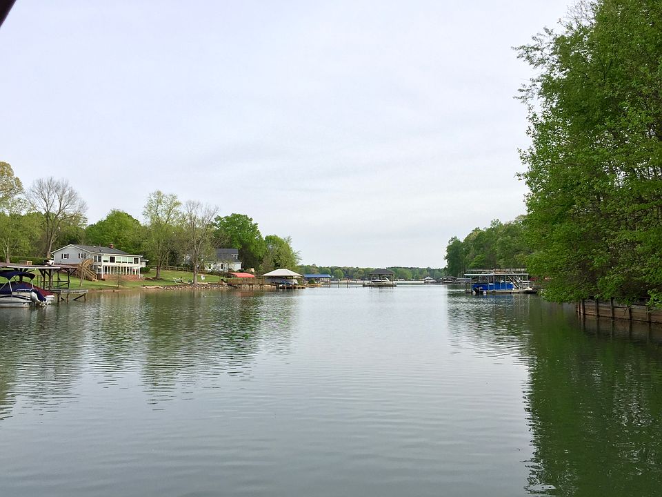 1st image of 168 Hazelton Loop