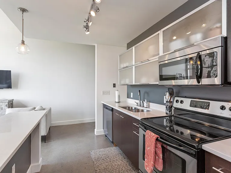 2115 Yeaman Pl #307 — Photo 10