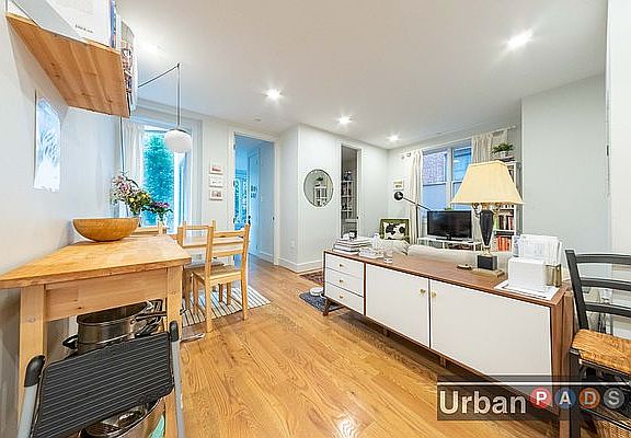 3rd image of 481 E 21st St #4B