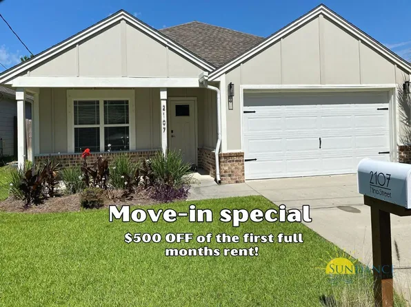 2107 Nina St, Navarre, FL 32566