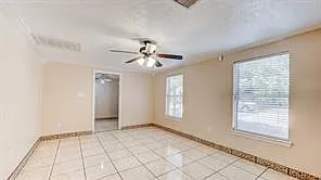 3 bed, 2.0 bath, 3136 sqft, $1,550 — Photo 3