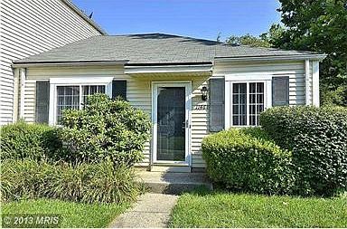 End unit Townhouse