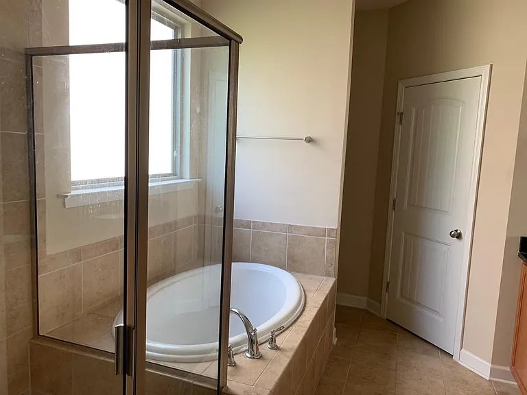 813 Claude Laurel Dr — Photo 10