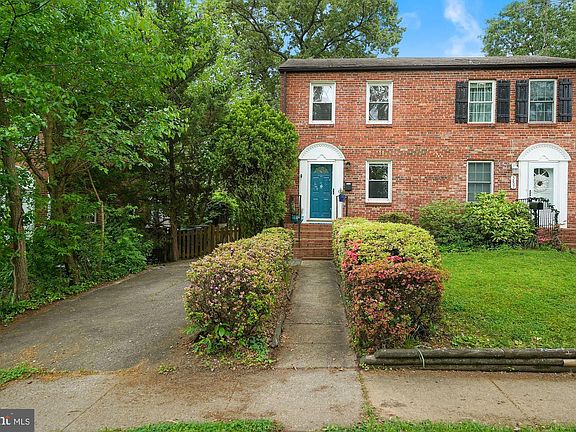 2nd image of 5805 Mount Vernon Dr