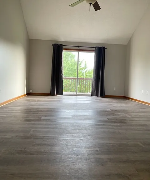 1420 Galway Ct — Photo 4