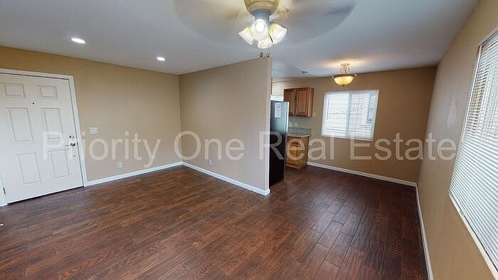 1st image of 3813 46th St #3
