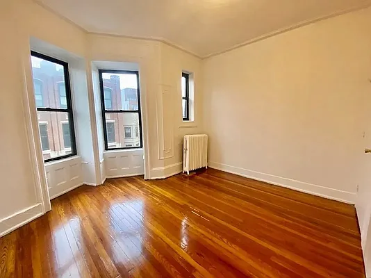 Rented by Dwell Residential Inc | media 4