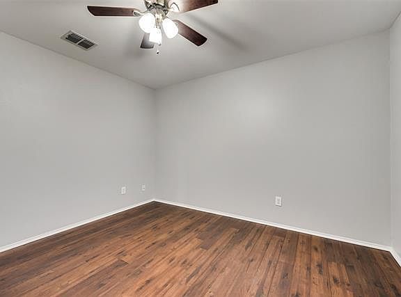 2nd image of 14471 Ontario Cir