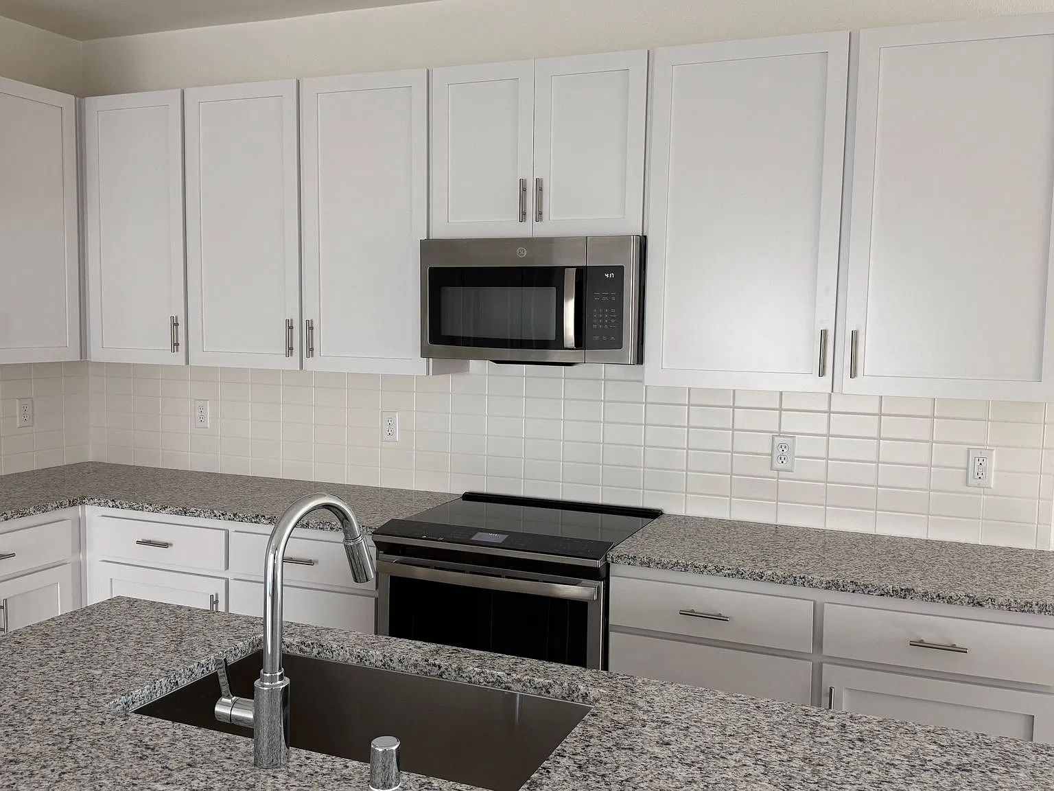 4270 Aura Way — Photo 3