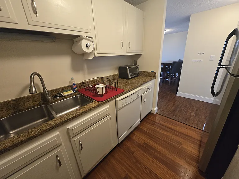 55 River Rd #9H — Photo 3