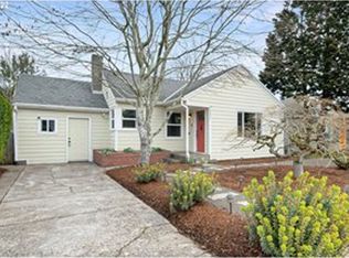 9251 SE Salmon St, Portland, OR