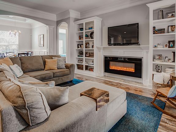5th image of 7391 N Aberdeen Dr