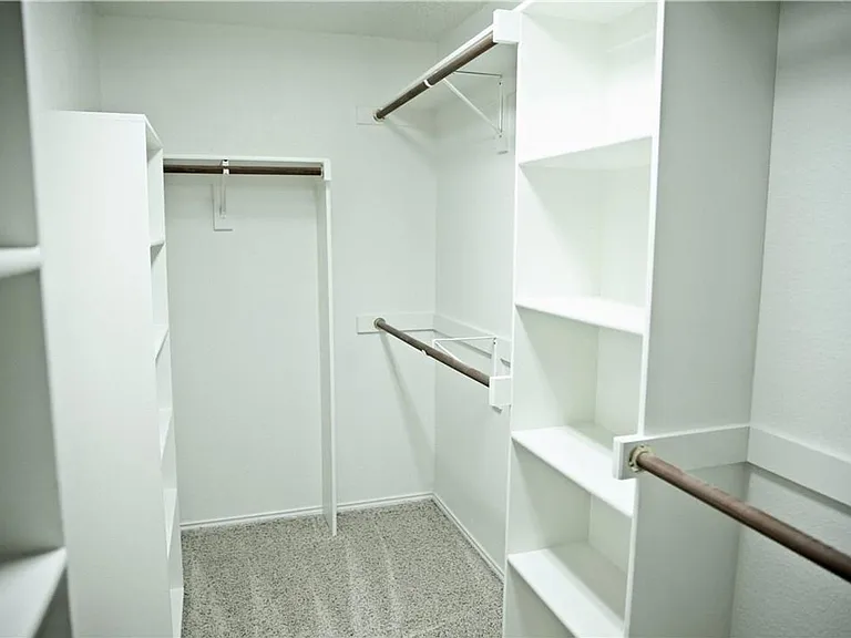 1427 Autumnmist Dr — Photo 23