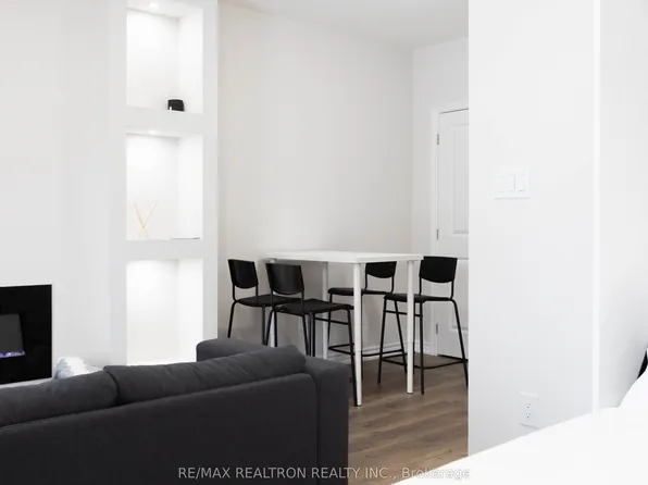 1176 Peelar Cres #Basement, Innisfil, ON L0L 1W0