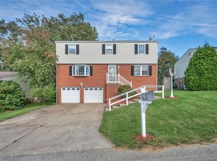 247 Darlan Hill Dr, Pittsburgh, PA 15239