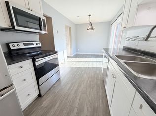 301 Edgewood St #31, Sarnia, ON N7S 4X7