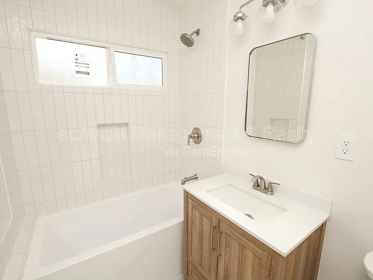 14115 Gilmore St #2 — Photo 13