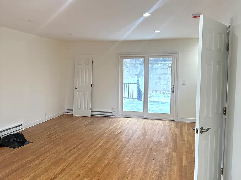 2823 Ford St #1 — Photo 12