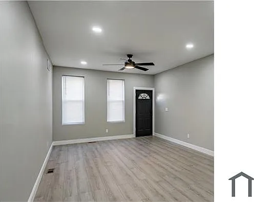 5 bed, 1307 sqft, $2,800 — Photo 3