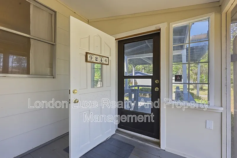 4 bed, 3.0 bath, 3454 sqft, $3,000 — Photo 3