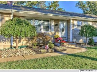 810 Forecastle Ave, Beachwood, NJ 08722