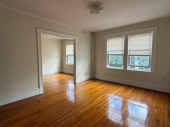 151 Summer St #16, Somerville, MA 02143