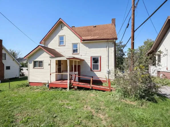 7 Park Ave, Beech Bottom, WV 26030