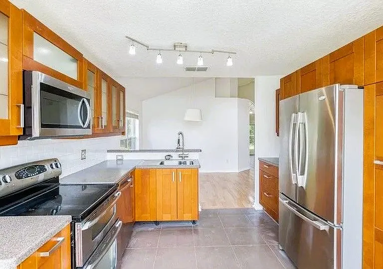 2375 Monaco Cove Cir — Photo 6