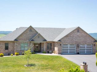 640 Showalter Ct, Broadway, VA 22815